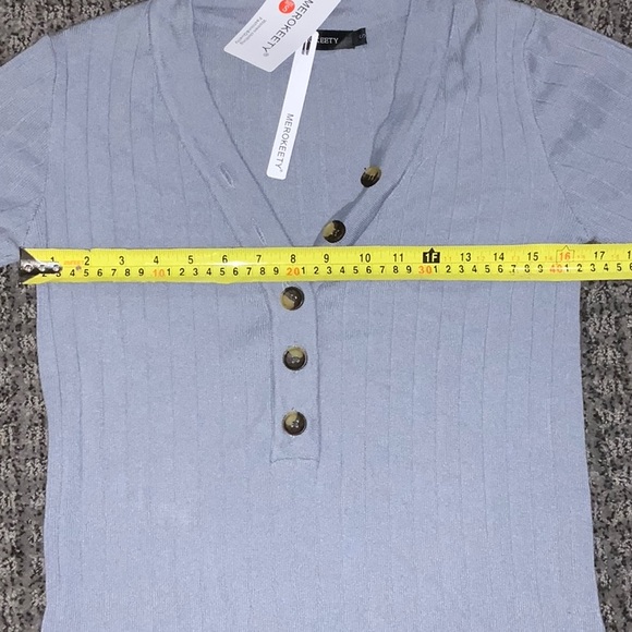 Merokeety knit pull over gray  1/4 decorative button v neck sweater NWT - Picture 3 of 8